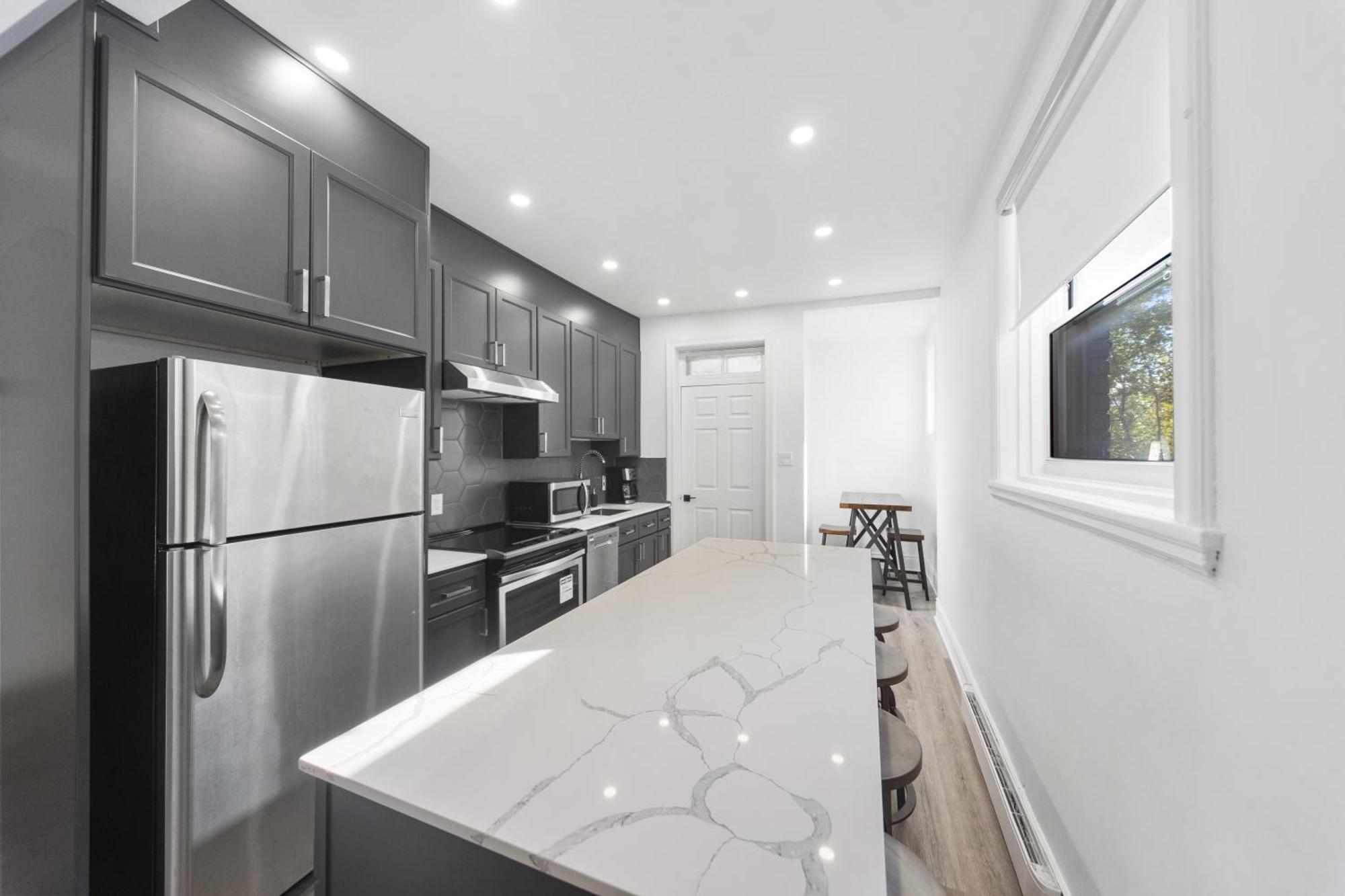 Modern And Cozy 4 Bedrooms Sleep 12 Montreal Exterior foto